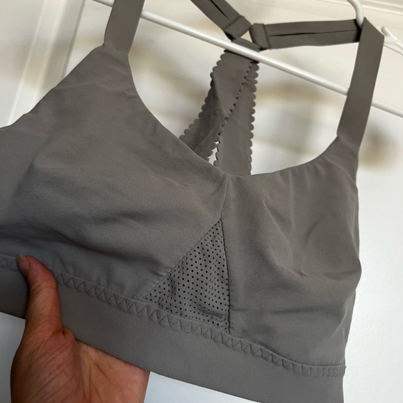 Scallop Bra Athleta size Small - Picture 2 of 5